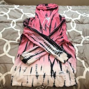 Tie-dye hoodie, Empyre